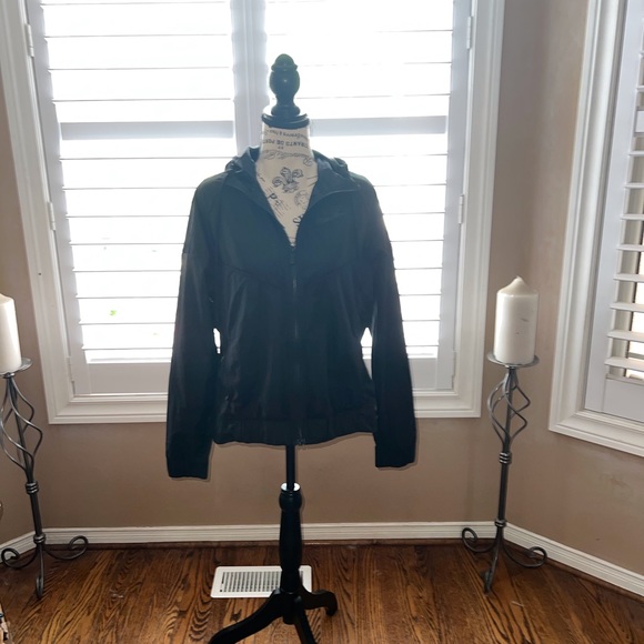 NWOT Black Nike Sportswear Windrunner Windbreaker - M - Picture 6 of 15